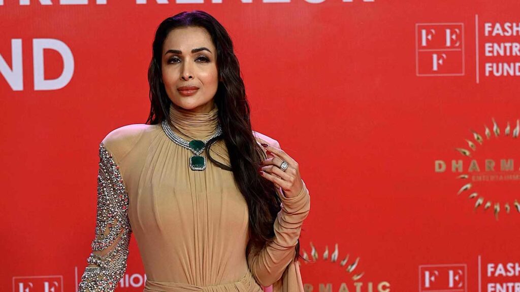 Look Do you want a toned, strong body like Malaika Arora? This fitness routine is her secret to a powerful full body burn