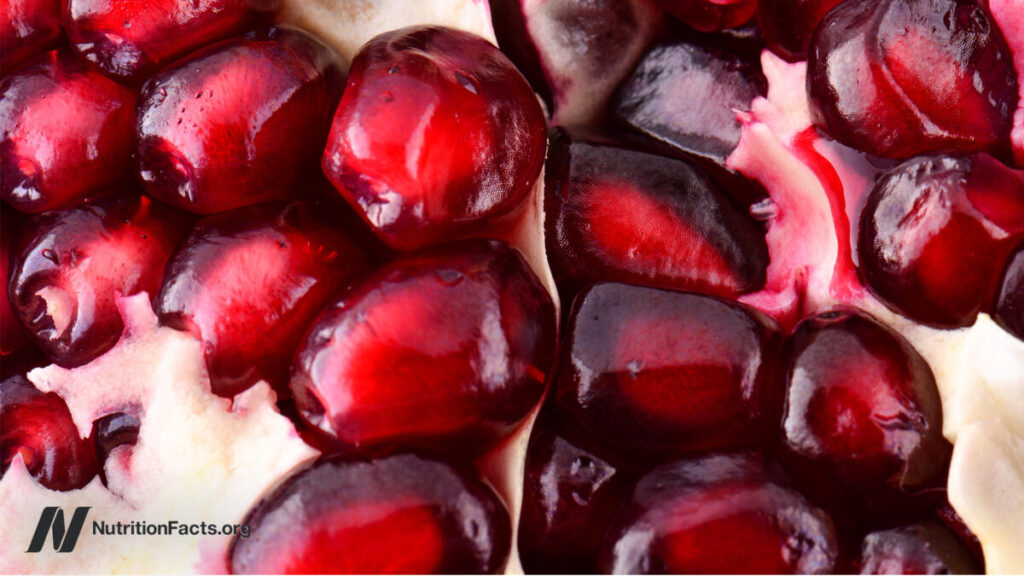Does Pomegranate Live Up To Health Claims?
