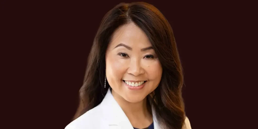 4 healthy aging habits that a longevity doctor follows most days