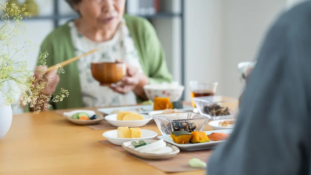 Why is Japan’s diet considered one of the best for a healthy life? Why is Japan's diet considered one of the best for a healthy life?